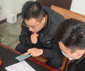 Технолошкиот тим на Hongzifeng повторно доби високи пофалби од клиентите.